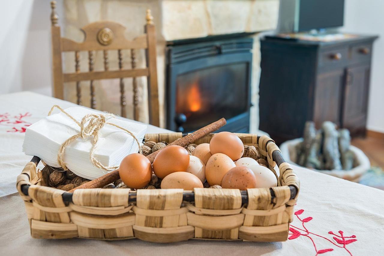 Casa Rural Las Abubillas Mirabueno エクステリア 写真